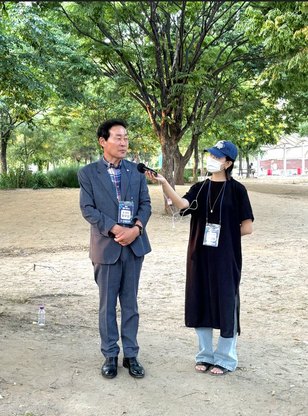 취재
