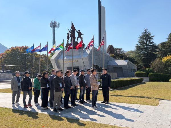 다부동전적기념관 참배1 다부동전적기념관 참배1